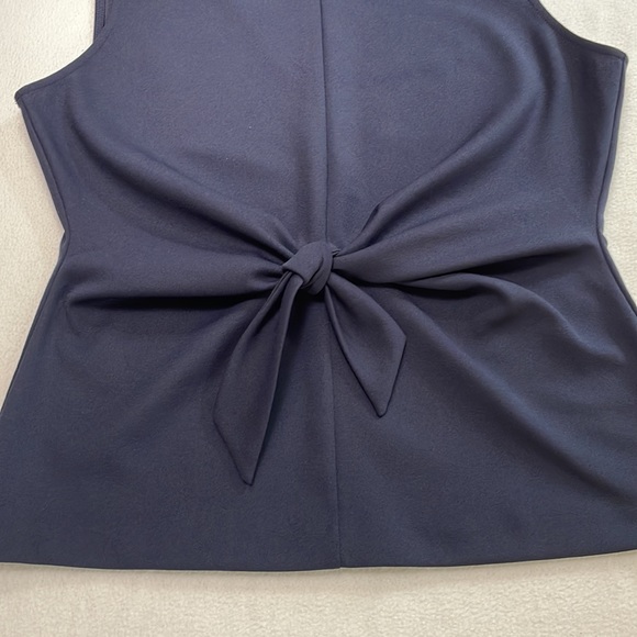 Ann Taylor Sleeveless Top - Picture 4 of 9